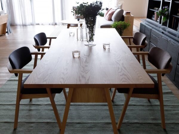Sulit - Dining Table - Image 4