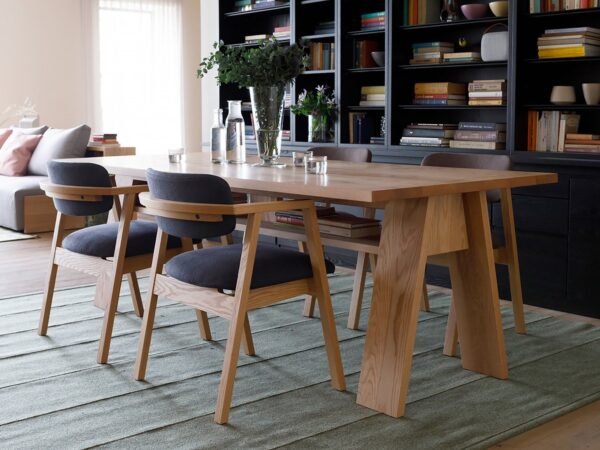 Sulit - Dining Table